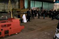 Vertreter des Dampflokwerks Meiningen und des Verein zur F�rderung S�chsischer Schmalspurbahnen&nbsp;e. V. (VSSB) l�uten den Beginn des Zusammenbaus vom Nachbau der Lok I&nbsp;K Nr.&nbsp;54 ein.