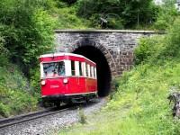 Triebwagen 187&nbsp;001 (ex. GHE&nbsp;T1) vor dem Thumkuhlen-Tunnel