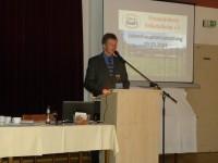 Vereinsvorsitzender Steffen Rienecker er&ouml;ffnet die Jahreshauptversammlung des FKS.